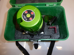 Ristlaaser Fukuda EK-169GJ + prillid + kohver (3 foto / 8)