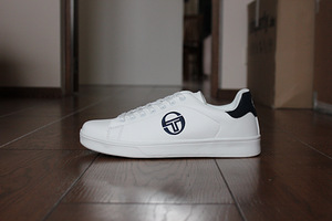 Sergio Tacchini meeste vabaajajalatsid (1 foto / 5)