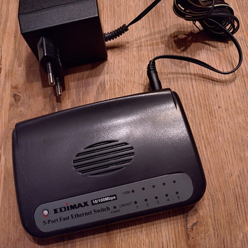 Router switch маршрутизатор ethernet, 5 портов 10/100 Edimax
