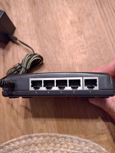 Ruuter switch ethernet, 5 porti 10/100 Edimax (2 foto / 3)