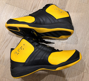 AND1 Supreme Mid 42,5 (3 фото из 5)