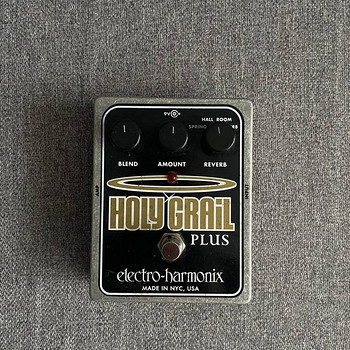 EHX Holy Grail plus (музыкальный эффект , педаль)