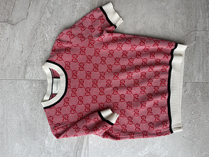 Gucci свитер. (1 фото из 4)