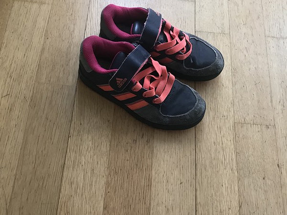 Кроссовки ADIDAS, 33 размер.