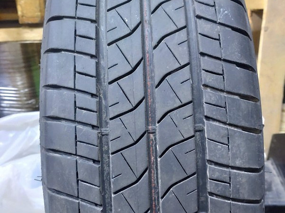 215/65R16C 1TK Bridgestone Duravis R660