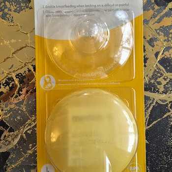 Накладки для кормления малыша Medela