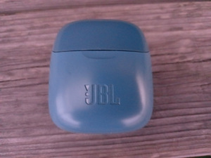 Juhtmevabad kõrvaklapid jbl (2 foto / 2)