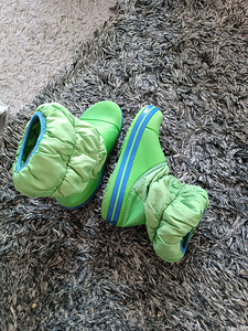 Детские crocs (2 фото из 2)