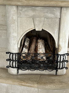 Kamin (2 foto / 3)