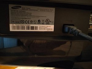 ЖК-телевизор/монитор Samsung T220HD (3 фото из 3)