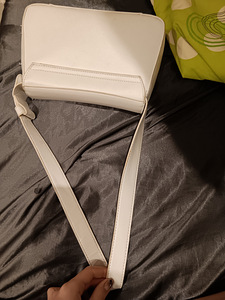Продам сумку (2 фото из 3)