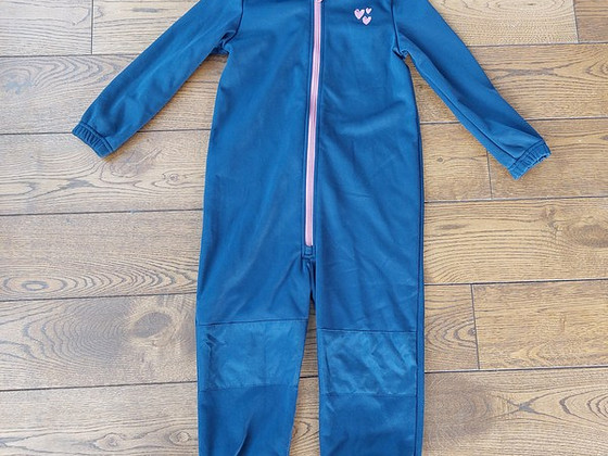 Комбинезон Softshell 110/116 очень приличный