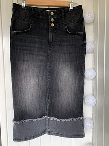 Юбка стрейч Zara s.38 (1 фото из 2)