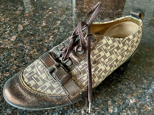 Guess ретро-туфли № 39 (2 фото из 3)