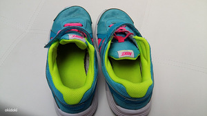 Кроссовки Nike, размер 34 (2 фото из 2)