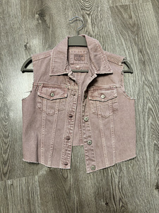 Guess vest ja šortsid XS (1 foto / 2)