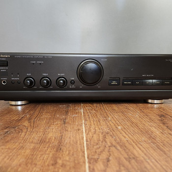 Интегральный стереоусилитель Technics SU-V500