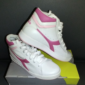 Uued Diadora tossud
