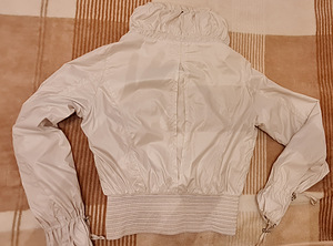 Куртка GUESS, М размер (4 фото из 6)