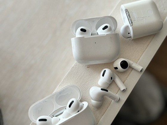 Apple airpods gen 3 magsafe,pro