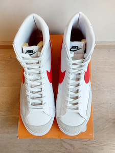 Uued Kõrged Tossud NIKE (EU 45) (4 foto / 5)