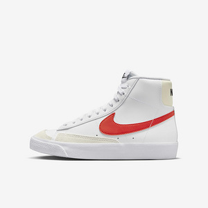 Uued Kõrged Tossud NIKE (EU 45) (1 foto / 5)