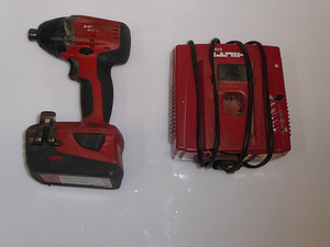 Аккумуляторный ударный шуруповерт Hilti SID 22-A + зарядка (2 фото из 6)