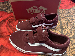 Теннисные туфли Vans, размер 37. (1 фото из 4)