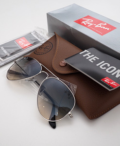 Новые солнцезащитные очки-авиаторы RAY-BAN Classic (1 фото из 4)