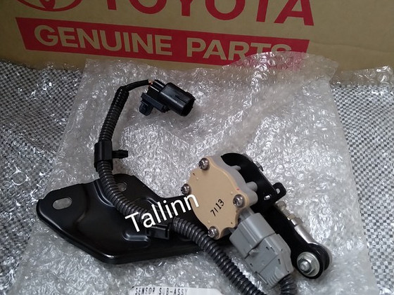 Toyota Land Cruiser 120 8940860011 8940760021 8940760022