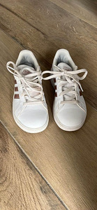 Кроссовки Adidas размер 30 (1 фото из 4)