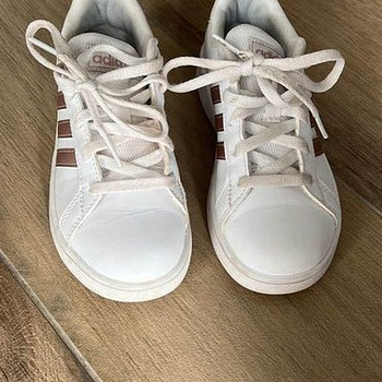 Adidase tossud suurusele 30
