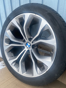 Продаются оригинальные колеса BMW с летними шинами (2 фото из 3)