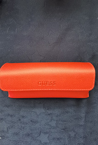 Футляр для очков Guess (1 фото из 2)
