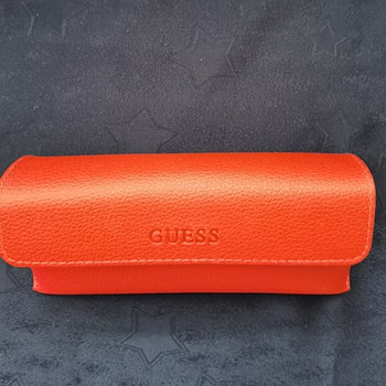 Футляр для очков Guess