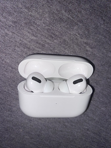 Airpods pro (1 фото из 6)