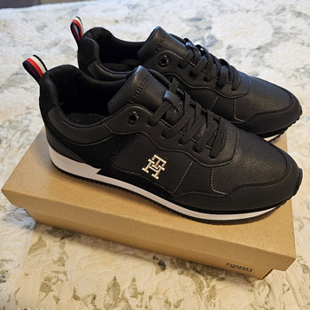 Кроссовки Tommy Hilfiger 40