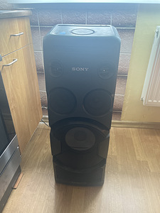 Колонка Sony (2 фото из 4)