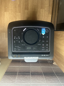 Колонка Sony (3 фото из 4)