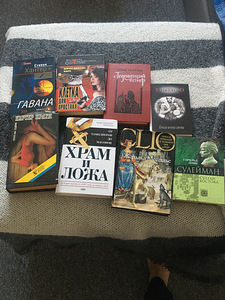 Книги (2 фото из 3)