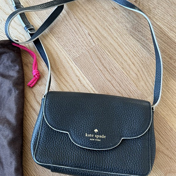 Kate Spade kott
