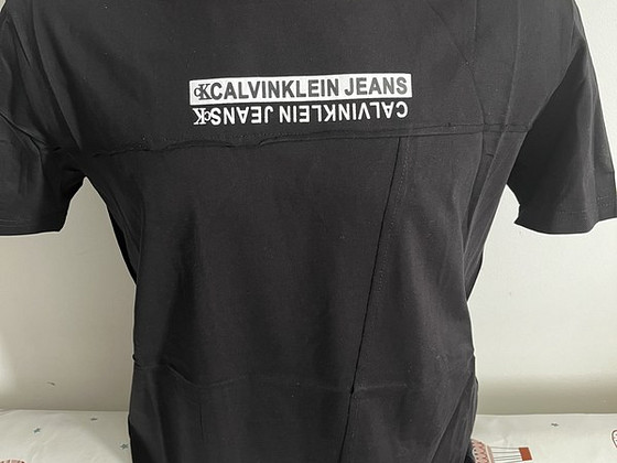 Футболки Calvin Klein