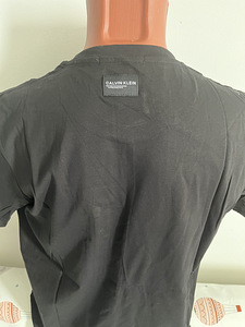 Футболки Calvin Klein (3 фото из 4)