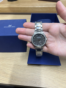 Ручные часы Swarovski (3 фото из 3)