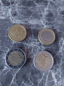 Продам монеты (2 фото из 5)
