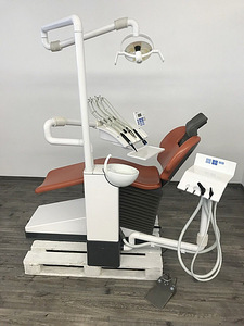 SIRONA C3+ Стоматологическая установка (7 фото из 10)