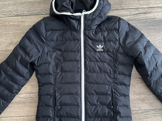 Женская куртка adidas
