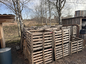 Küttepuud kastis (2 foto / 2)