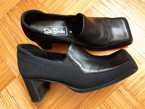 Туфли кожанные ,новые ,размер 38-39,по цене 35eur (3 фото из 5)