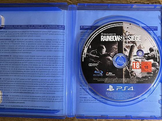 Игра: Tom Clancy’s Rainbow Six \ PlayStation 4